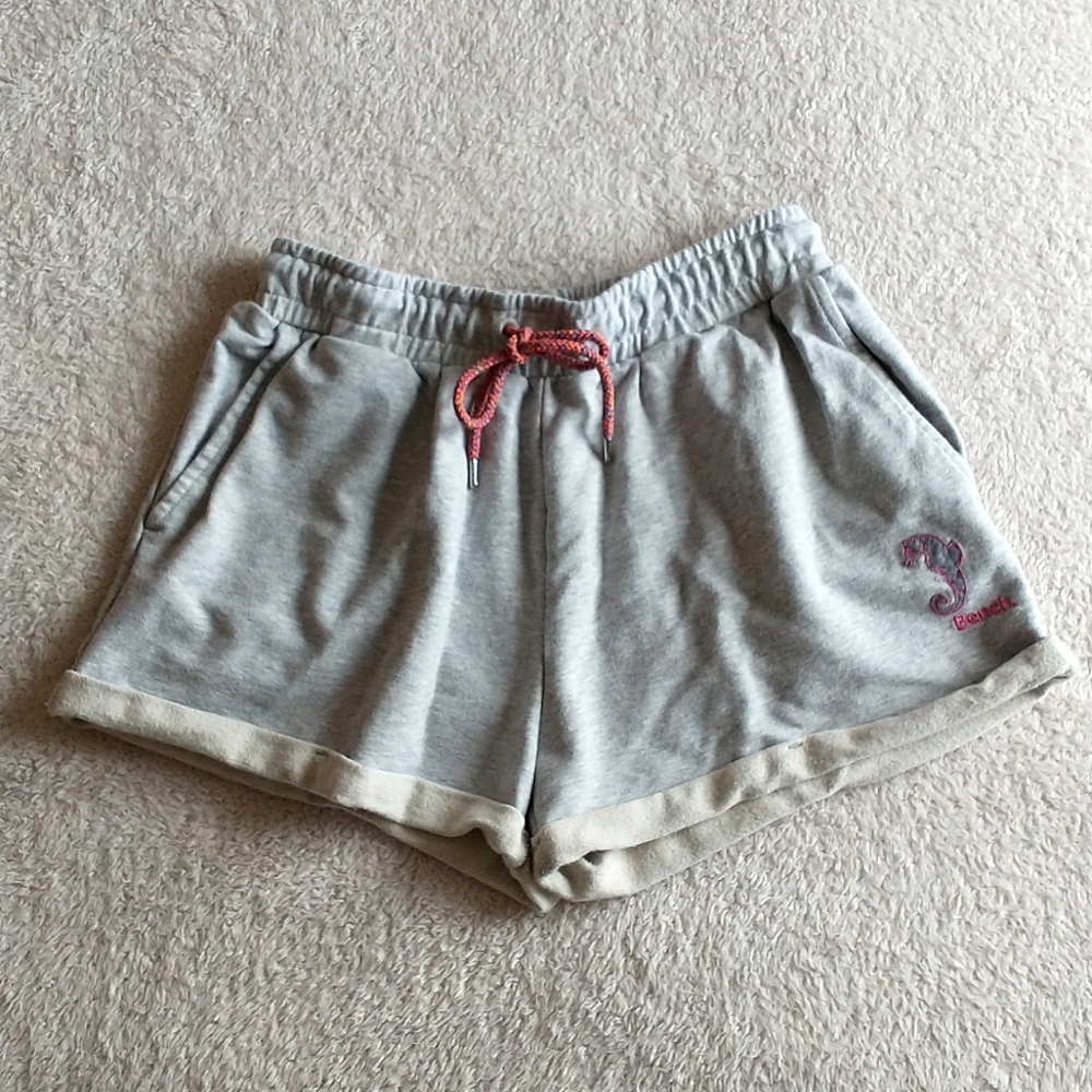 ☀️Bench Lounge Shorts - DONATING SOON!